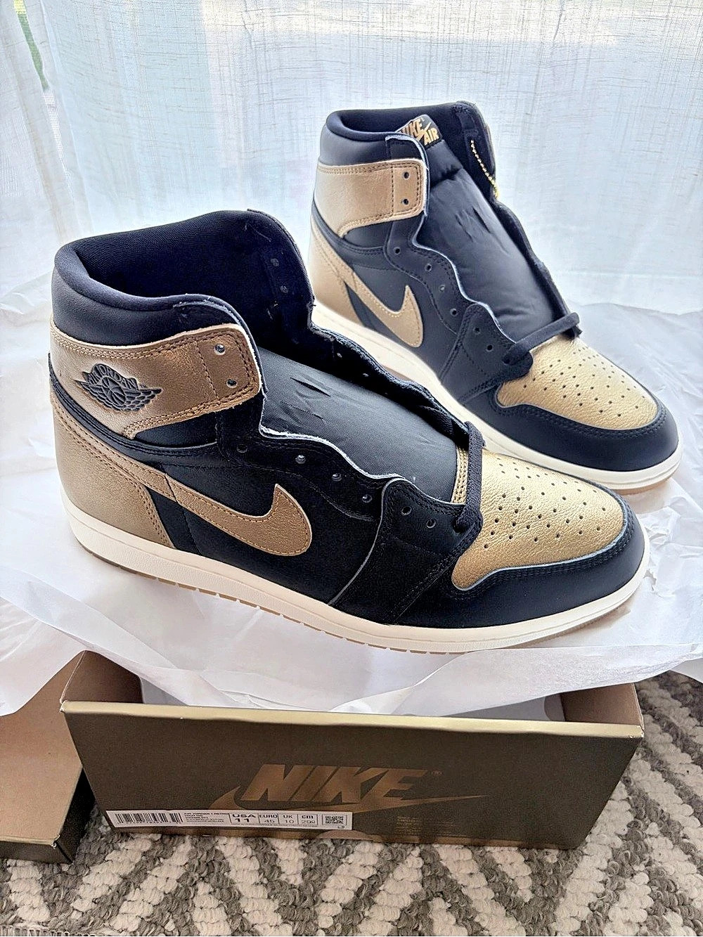 Nike Air Jordan 1 Retro High OG - men’s 11
